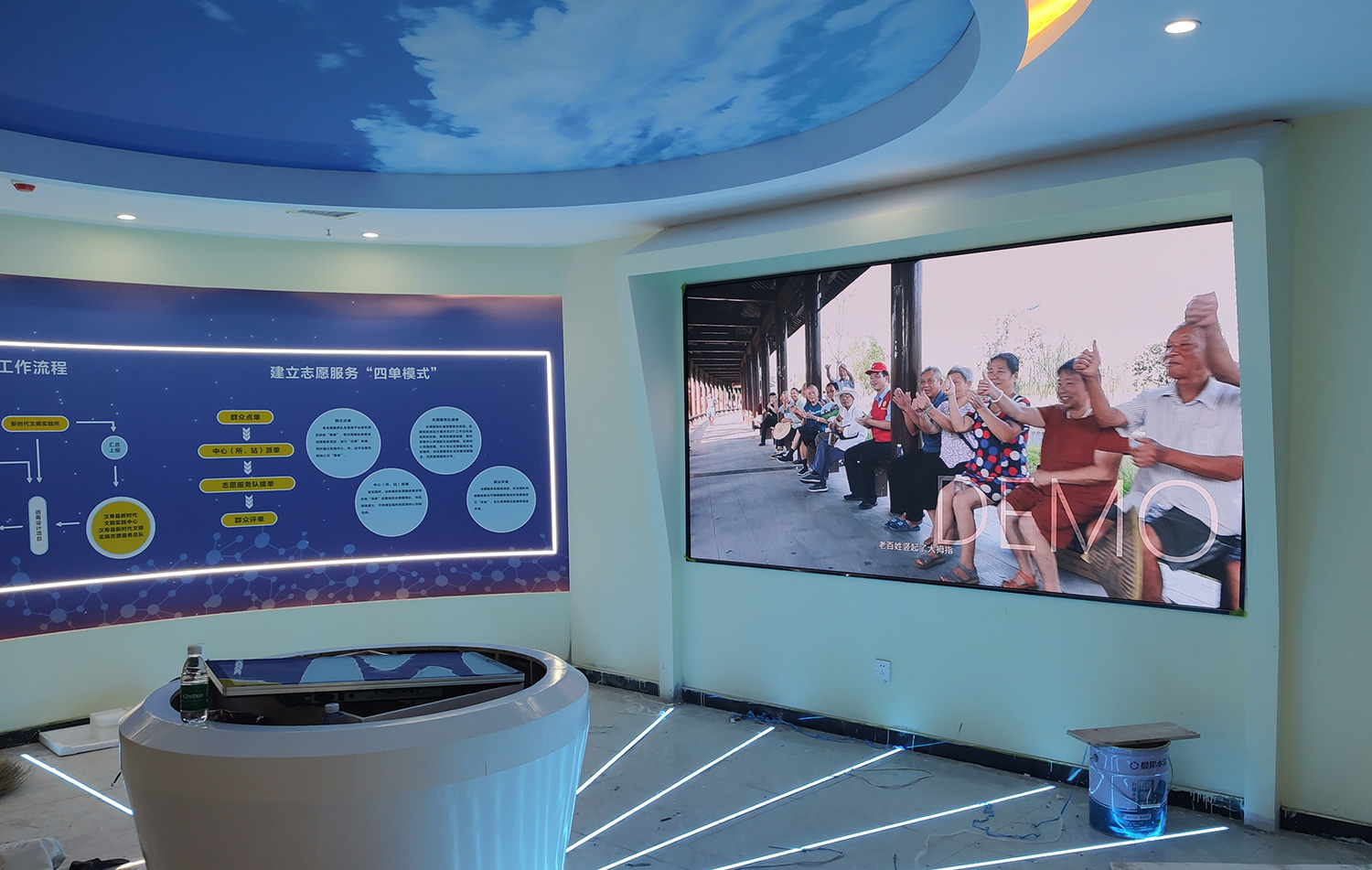 LED顯示屏,室內(nèi)全彩LED,戶外LED顯示屏,LED顯示屏供應(yīng)商,戶外彩色LED顯示屏,LED顯示屏生產(chǎn)廠家,高密度LED全彩顯示屏,湖南LED顯示屏,湖南室內(nèi)全彩LED